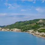 At Lighthouse Golf By Parnas Estate Apartmanhotel