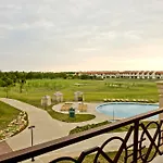 At Lighthouse Golf By Parnas Estate Balcsik