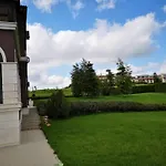 Apartmanhotel At Lighthouse Golf By Parnas Estate Balcsik