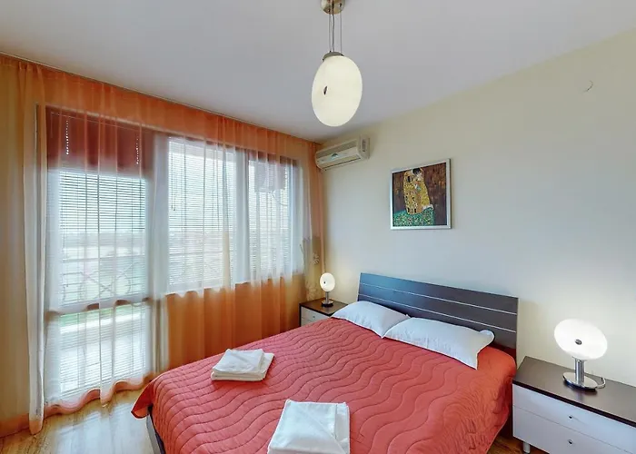 At Lighthouse Golf By Parnas Estate Aparthotel Balchik