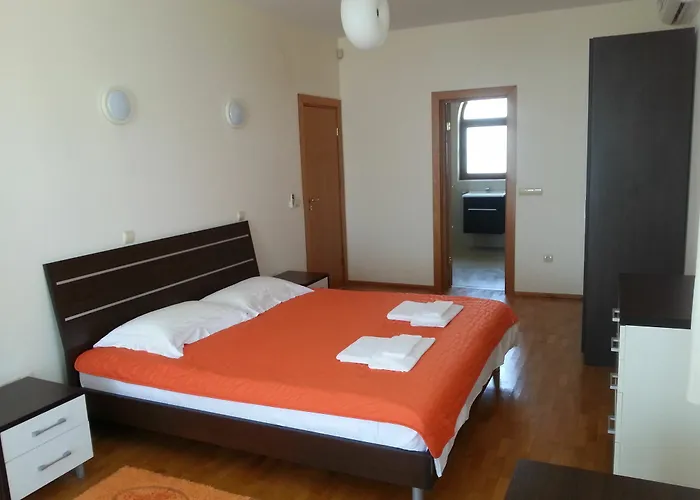 Aparthotel At Lighthouse Golf By Parnas Estate Balchik