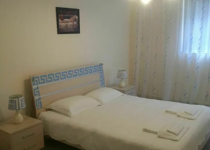 At Lighthouse Golf By Parnas Estate Aparthotel