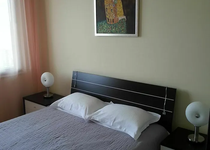 Aparthotel At Lighthouse Golf By Parnas Estate