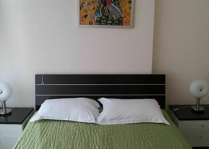 At Lighthouse Golf By Parnas Estate Aparthotel *