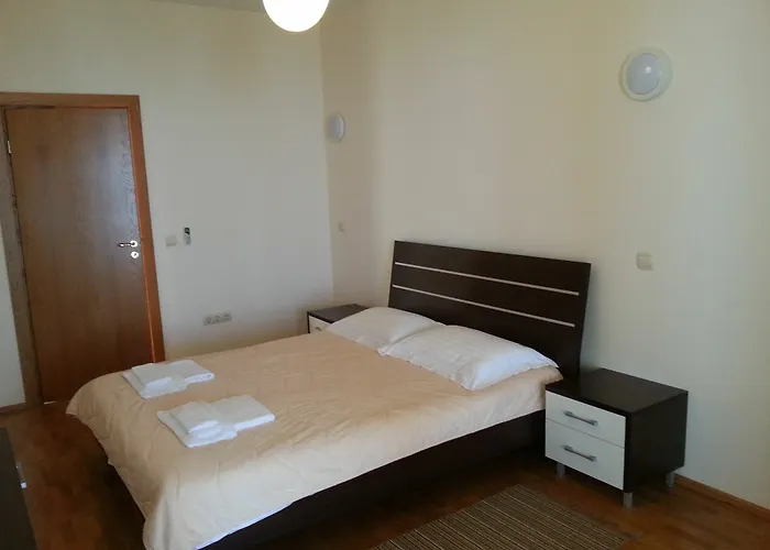 At Lighthouse Golf By Parnas Estate