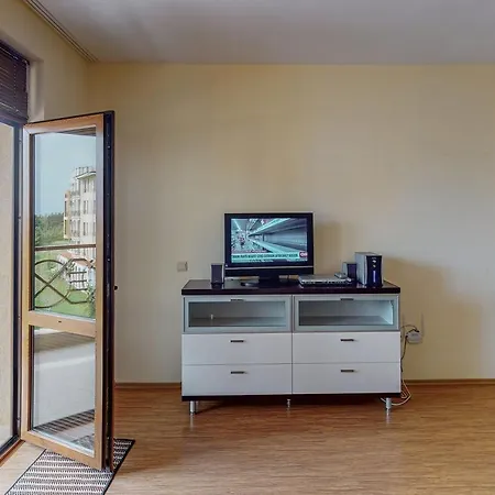 Aparthotel At Lighthouse Golf By Parnas Estate