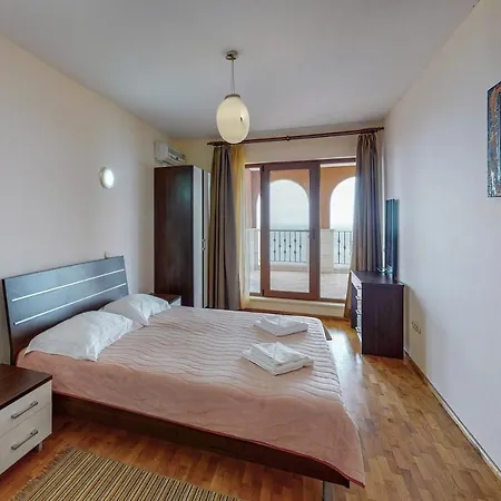 Lighthouse Luxe Estate & Balchik