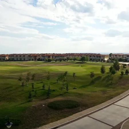 At Lighthouse Golf By Parnas Estate Balchik