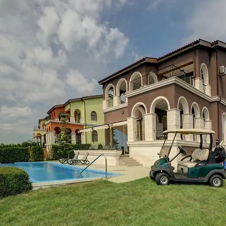 Lighthouse Luxe Estate & Villa Balchik