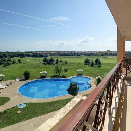 Aparthotel At Lighthouse Golf By Parnas Estate Balchik