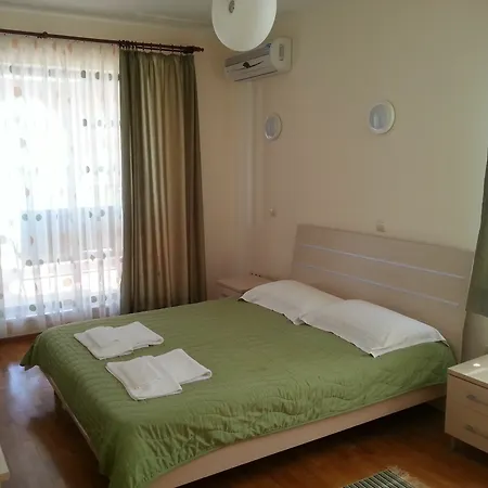 At Lighthouse Golf By Parnas Estate Aparthotel