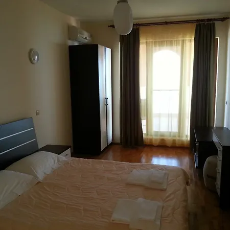 At Lighthouse Golf By Parnas Estate Aparthotel Balchik