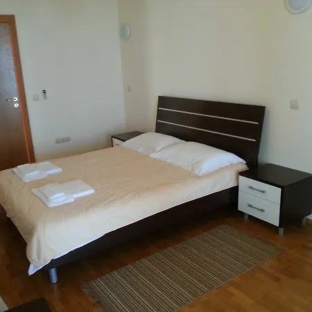 At Lighthouse Golf By Parnas Estate Aparthotel Balchik