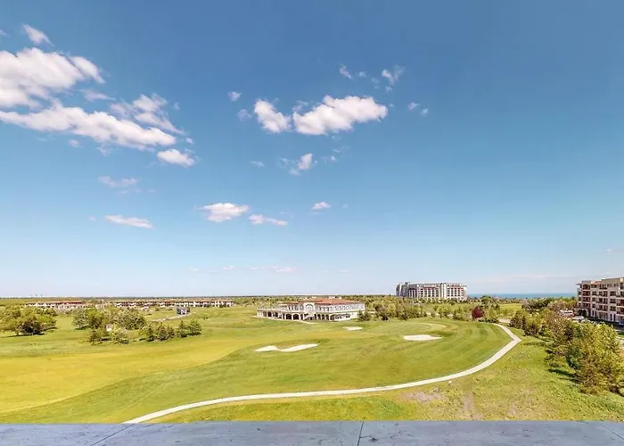 At Lighthouse Golf By Parnas Estate * Балчик